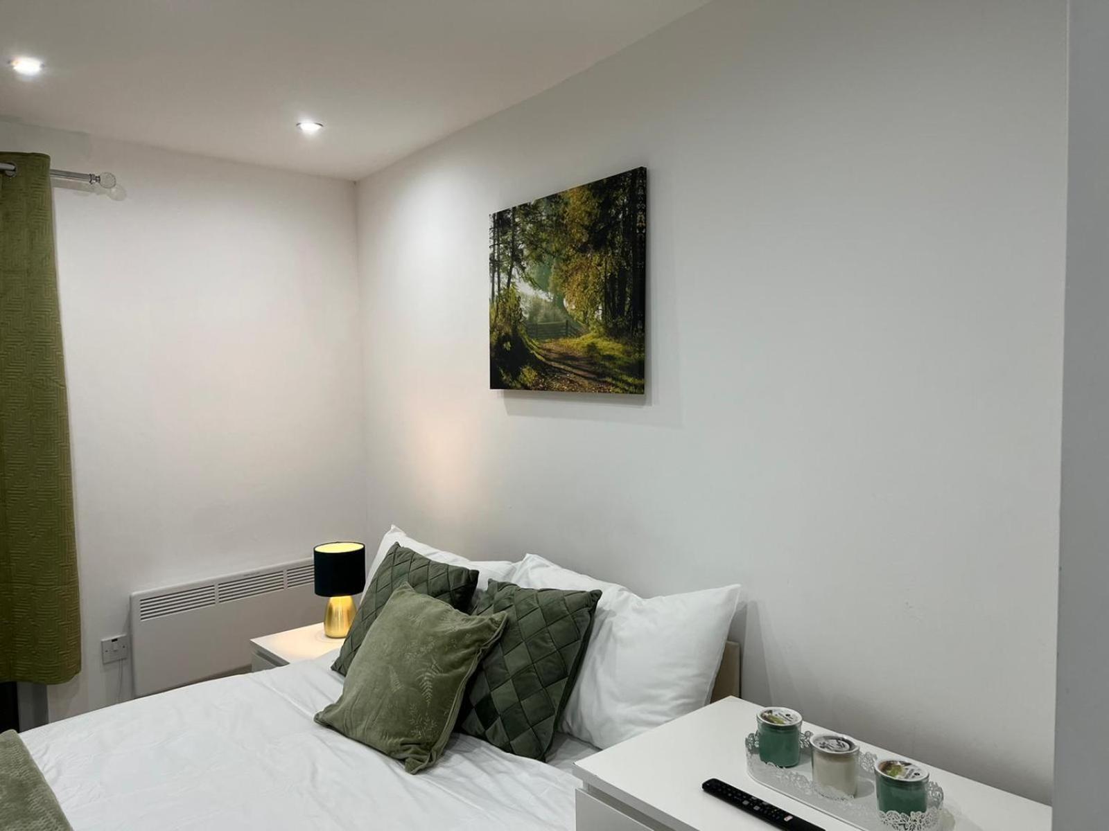 Central Harrow Cozy Apartment With Free Parking Harrow on the Hill 部屋 写真