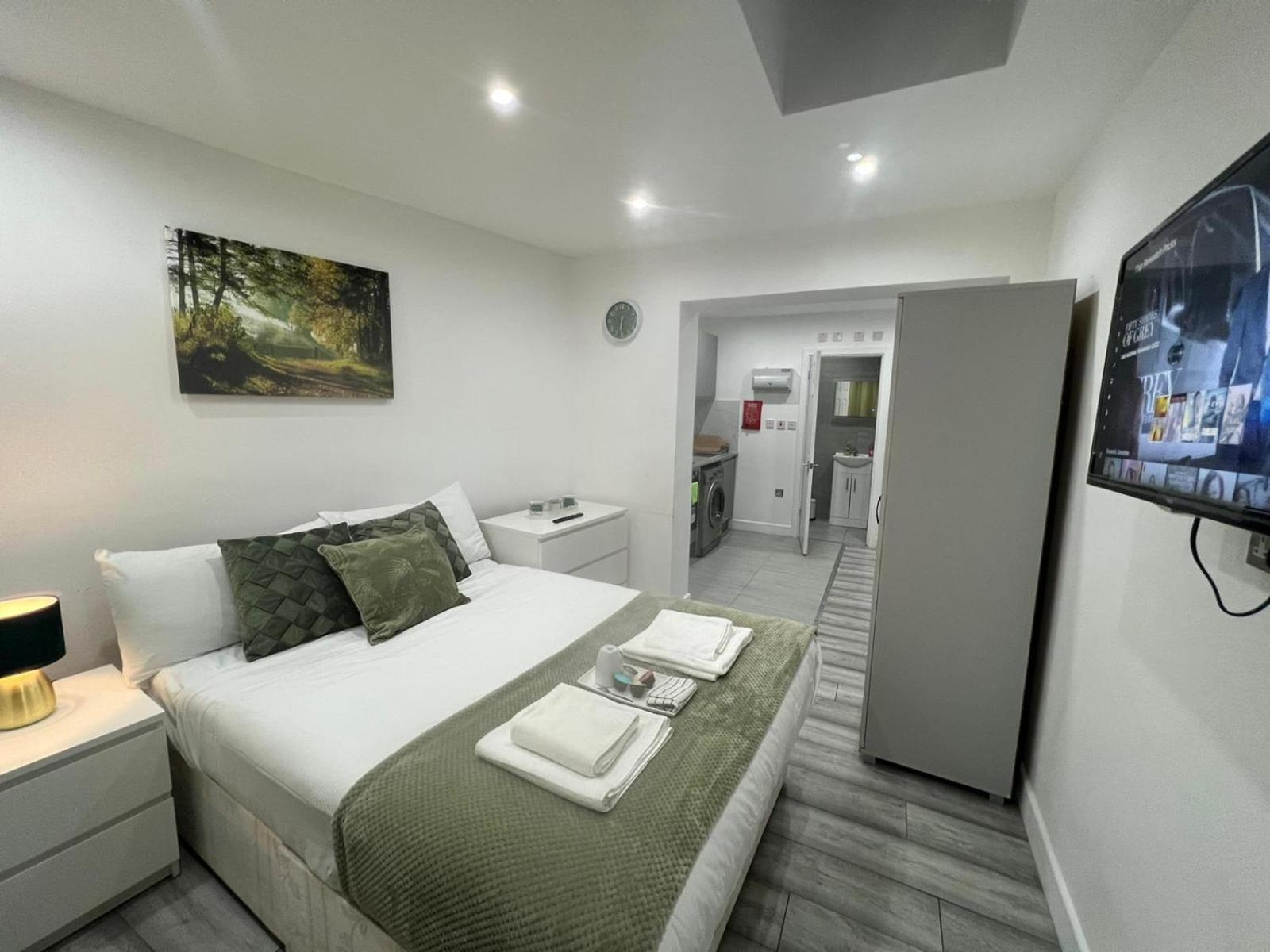 Central Harrow Cozy Apartment With Free Parking Harrow on the Hill 部屋 写真