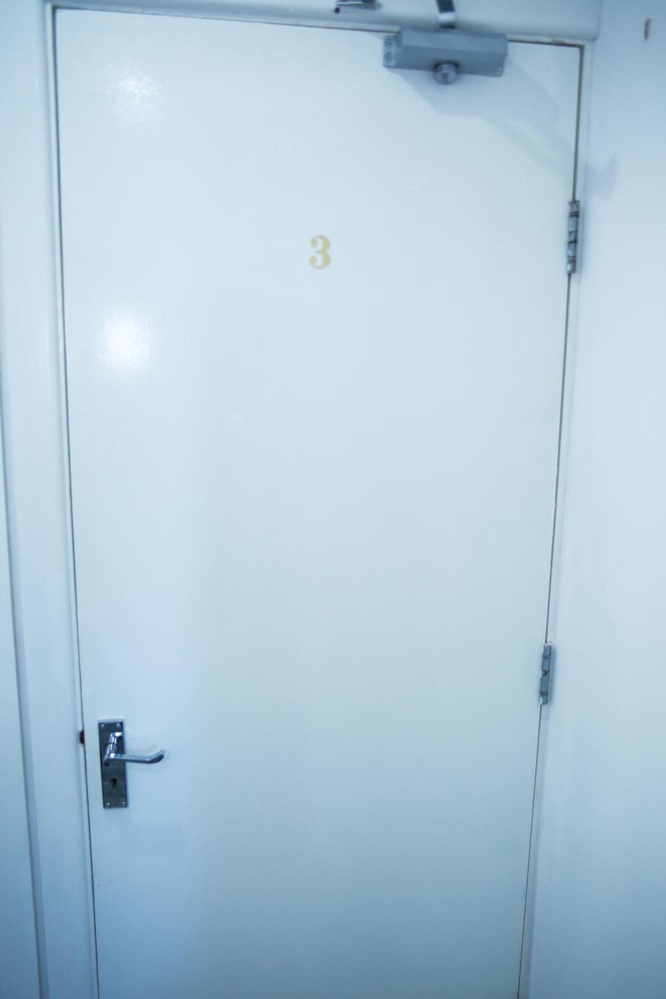 Central Harrow Cozy Apartment With Free Parking Harrow on the Hill エクステリア 写真